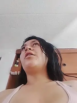 Snapshot of alejitasweet chatting on 11.15.25 alejitasweet online show from 11.15.25