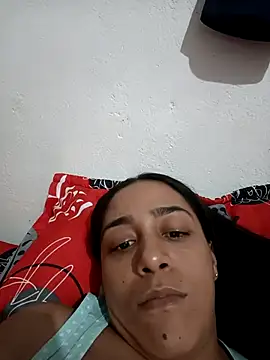 LucyAndBella online show from 12.20.25