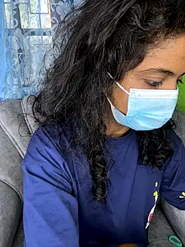 Snapshot of SukiyamaAsia chatting on 11.15.25 SukiyamaAsia online show from 11.15.25