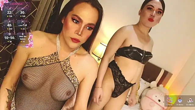 Snapshot of beautyEmpire chatting on 10.30.25 beautyEmpire online show from 10.30.25