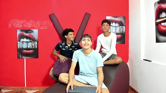 VERY HOT GUYS online show from 04.06.26