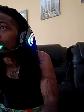 Snapshot of Kadsanova chatting on 10.29.25 Kadsanova online show from 10.29.25