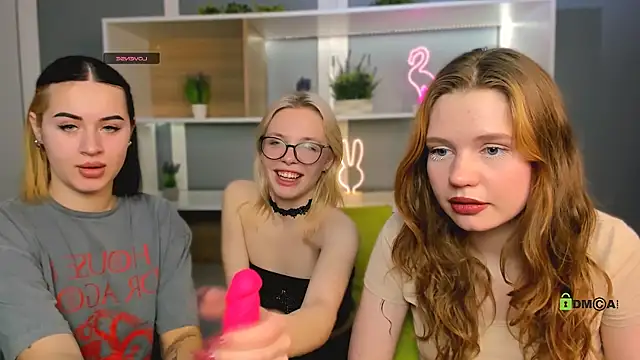 Snapshot of vivy_star1 chatting on 02.27.26 vivy star1 online show from 02.27.26