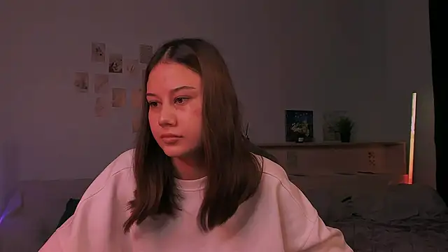 Snapshot of adelle046 chatting on 11.13.25 adelle046 online show from 11.13.25