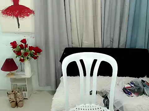 Snapshot of xAsianTOPModelx chatting on 11.12.25 xAsianTOPModelx online show from 11.12.25