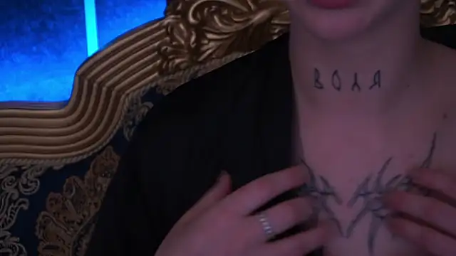 Snapshot of IsabelleDiorr chatting on 11.10.25 IsabelleDiorr online show from 11.10.25