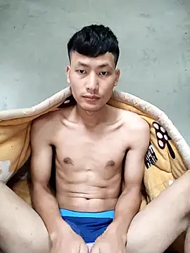 Snapshot of Uh-em95 chatting on 11.06.25 Uh-em95 online show from 11.06.25