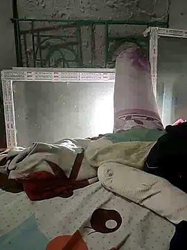 Snapshot of Uh-em95 chatting on 11.16.25 Uh-em95 online show from 11.16.25