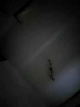 Snapshot of rezzzze chatting on 10.25.25 rezzzze online show from 10.25.25