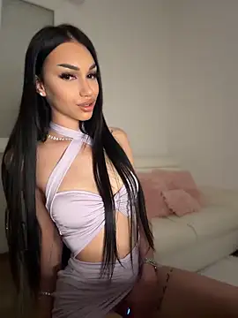 Snapshot of ilariea_girl chatting on 05.04.26 ilariea girl online show from 05.04.26