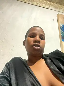 MissBubbles04 online show from 10.31.25