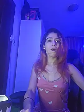 Snapshot of YuriXo chatting on 11.01.25 YuriXo online show from 11.01.25