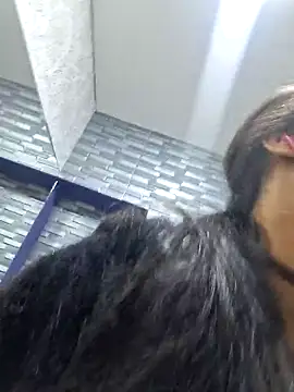 Snapshot of ChloeMorelli chatting on 10.21.25 ChloeMorelli online show from 10.21.25