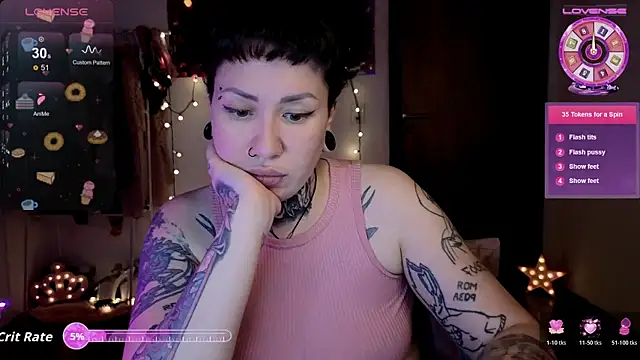 Snapshot of Senorita__Dakota chatting on 11.15.25 Senorita Dakota online show from 11.15.25