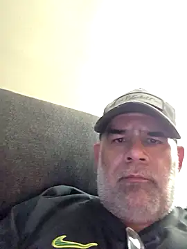 Snapshot of DeeBestEver chatting on 09.30.25 DeeBestEver online show from 09.30.25