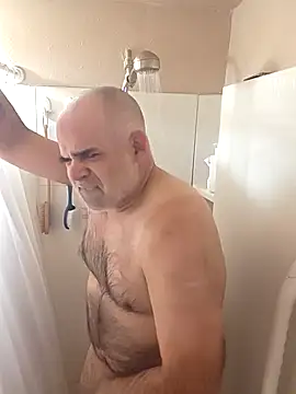 Snapshot of DeeBestEver chatting on 10.14.25 DeeBestEver online show from 10.14.25