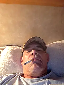 Snapshot of DeeBestEver chatting on 11.09.25 DeeBestEver online show from 11.09.25