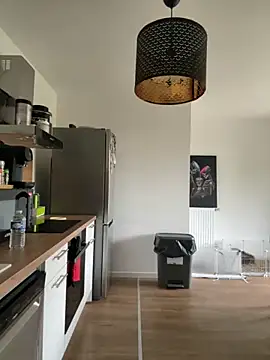 LaPetiteKim online show from 10.14.25