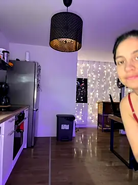 LaPetiteKim online show from 11.07.25