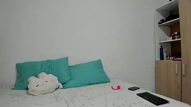 Snapshot of Velira69 chatting on 11.14.25 Velira69 online show from 11.14.25