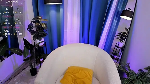 PollyMayer online show from 03.25.26