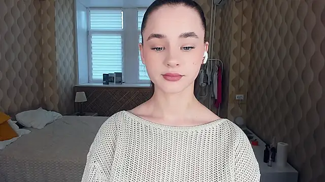 Snapshot of JinnyMcie chatting on 10.19.25 JinnyMcie online show from 10.19.25