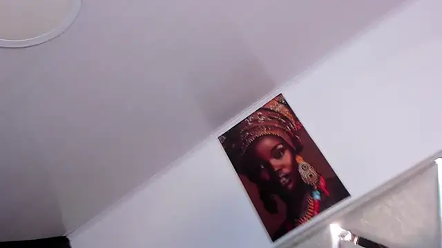 Snapshot of mia_fox4 chatting on 10.06.25 mia fox4 online show from 10.06.25