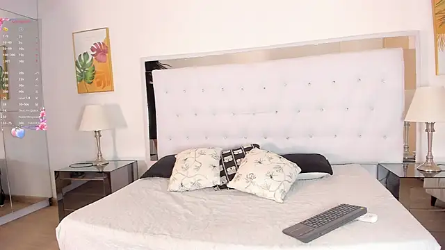 Snapshot of Peyton_louise chatting on 10.07.25 Peyton louise online show from 10.07.25