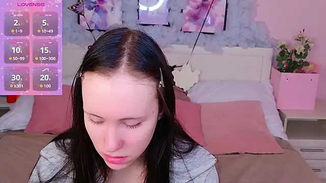 Snapshot of Melissa_Gonzales chatting on 10.24.25 Melissa Gonzales online show from 10.24.25