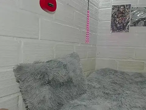 Snapshot of Daniell_007 chatting on 10.10.25 Daniell 007 online show from 10.10.25