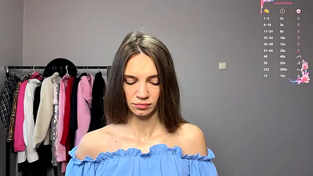 Snapshot of OdaMinty chatting on 10.16.25 OdaMinty online show from 10.16.25