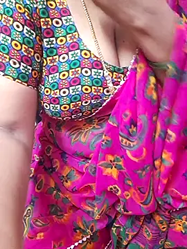 Snapshot of Tamil_Ammani chatting on 10.02.25 Tamil Ammani online show from 10.02.25