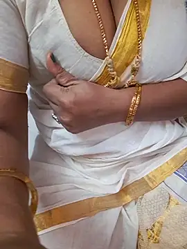 Snapshot of Tamil_Ammani chatting on 11.02.25 Tamil Ammani online show from 11.02.25