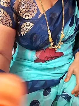 Snapshot of Tamil_Ammani chatting on 11.04.25 Tamil Ammani online show from 11.04.25