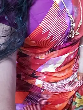 Snapshot of Tamil_Ammani chatting on 11.15.25 Tamil Ammani online show from 11.15.25