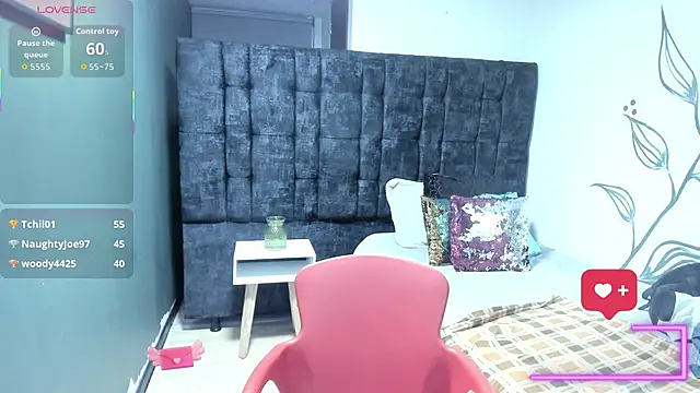 Charlotte  Gray online show from 12.21.25