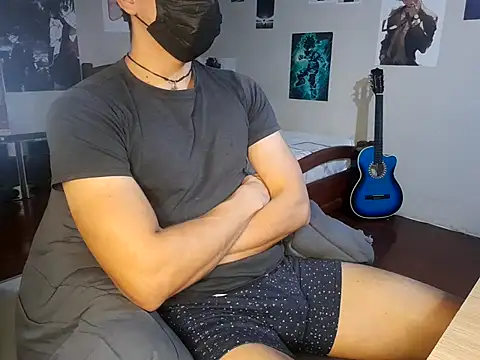 Snapshot of oppaboy chatting on 10.12.25 oppaboy online show from 10.12.25