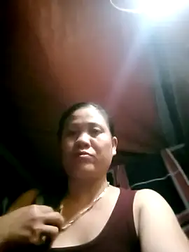 Snapshot of bae-bae chatting on 10.31.25 bae-bae online show from 10.31.25