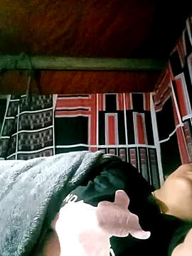 Snapshot of bae-bae chatting on 11.05.25 bae-bae online show from 11.05.25