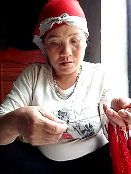 Snapshot of bae-bae chatting on 11.14.25 bae-bae online show from 11.14.25