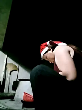 Snapshot of bae-bae chatting on 11.15.25 bae-bae online show from 11.15.25