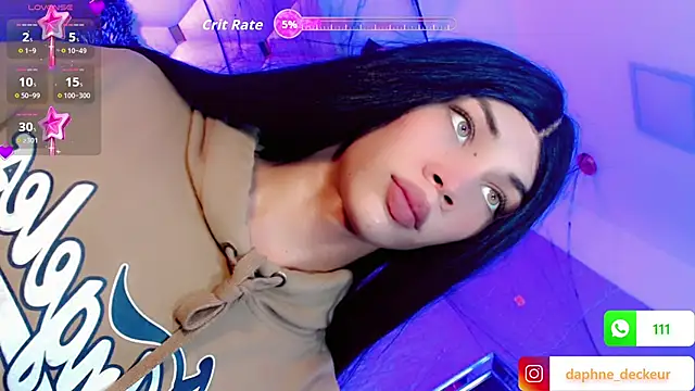 Snapshot of Daphnne_XXX chatting on 11.04.25 Daphnne XXX online show from 11.04.25