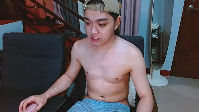 Snapshot of JayKarLo chatting on 10.30.25 JayKarLo online show from 10.30.25