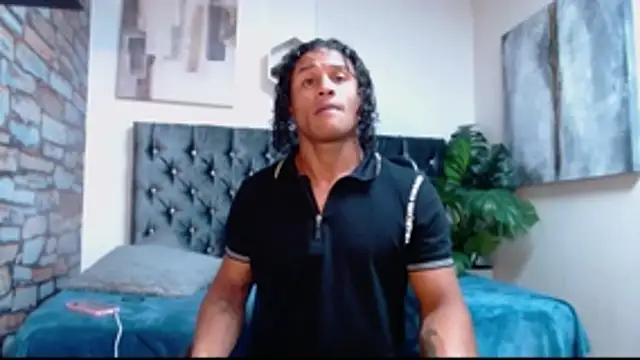 Snapshot of casike1 chatting on 11.11.25 casike1 online show from 11.11.25