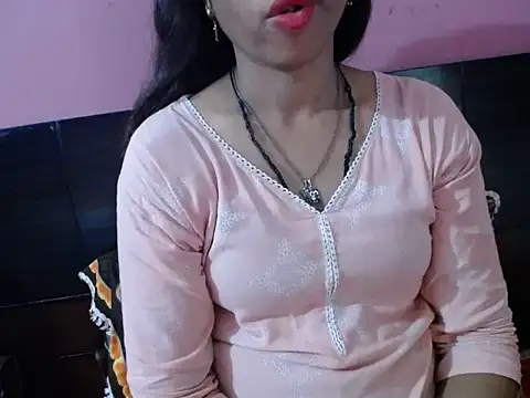 Sunny Leoni online show from 10.06.25