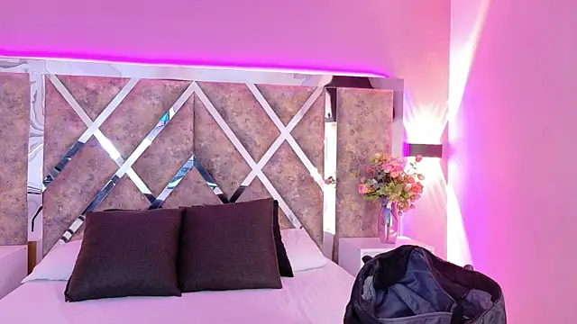 MeganR  online show from 05.30.26