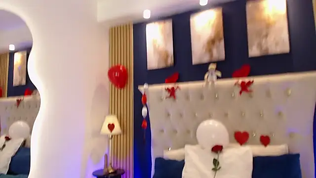 Snapshot of GloryShine chatting on 02.14.26 GloryShine online show from 02.14.26