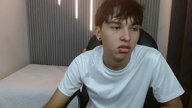 Snapshot of StiwenTwink chatting on 07.09.26 StiwenTwink online show from 07.09.26