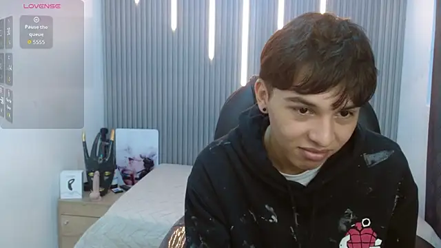 Snapshot of StiwenTwink chatting on 07.27.26 StiwenTwink online show from 07.27.26