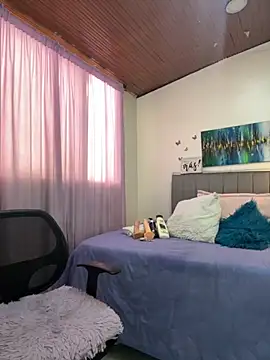 Snapshot of Antonella__b chatting on 11.12.25 Antonella b online show from 11.12.25